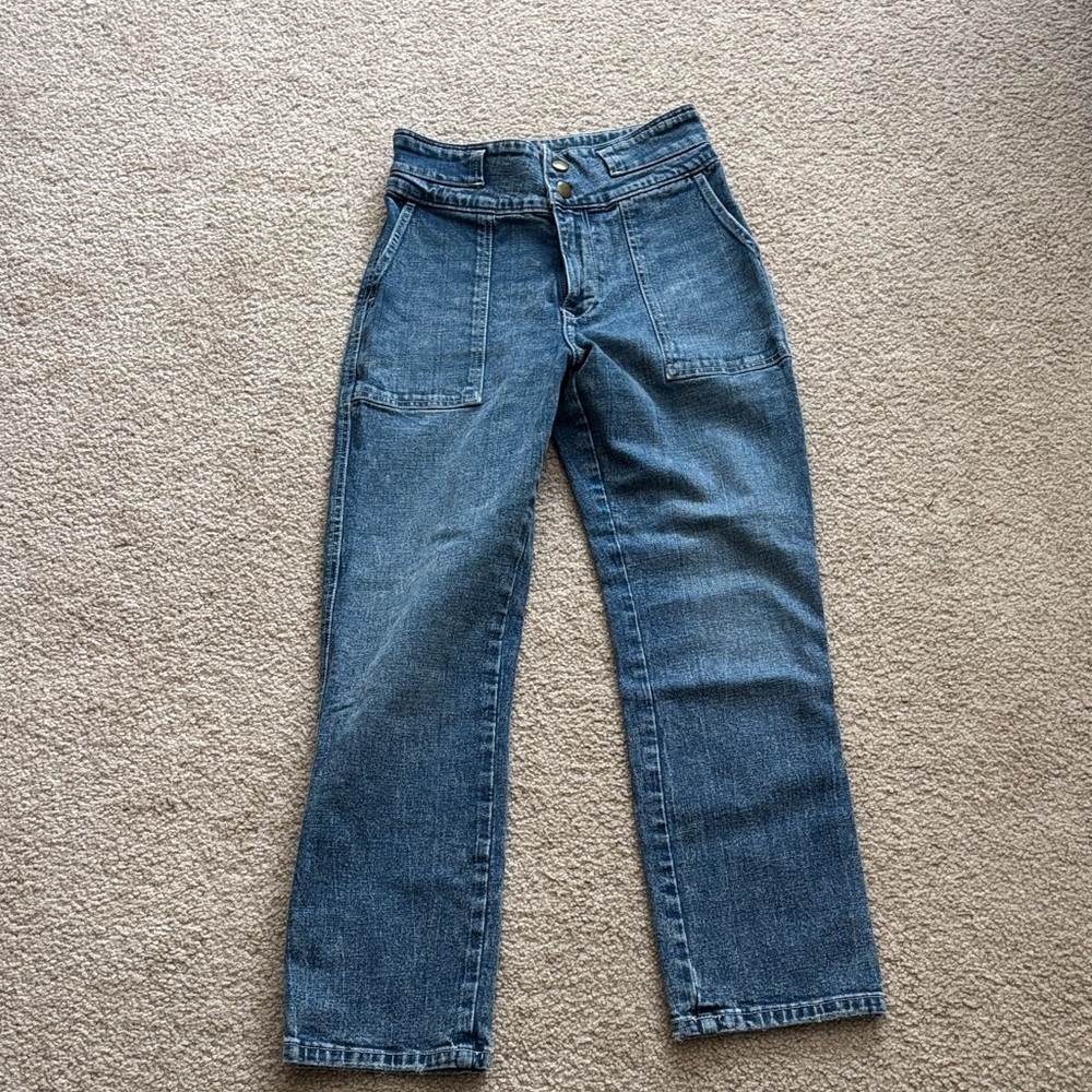 Abercrombie & Fitch- Womens Ultra High Rise Straight women’s jeans size 26